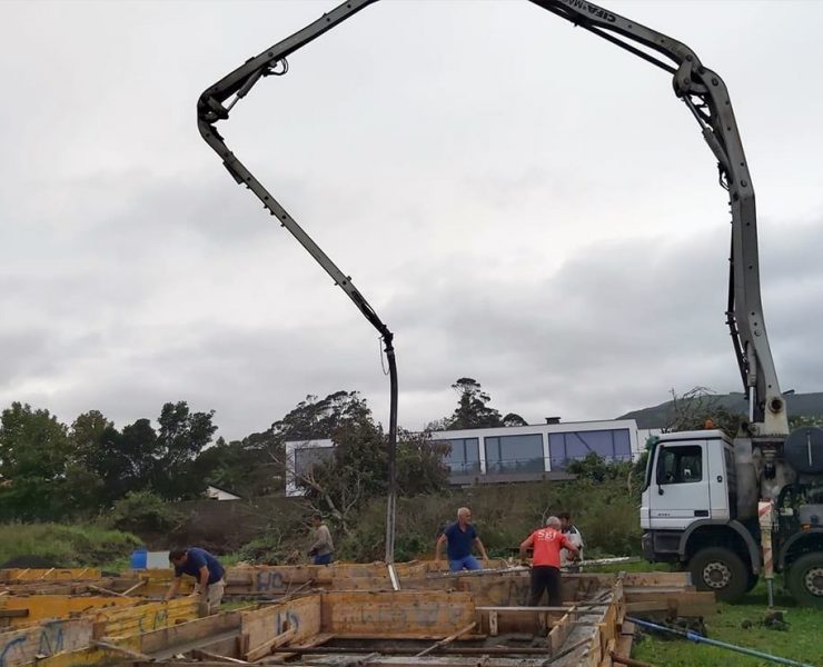 Preparação e betonagem das fundações LSF - Destaque