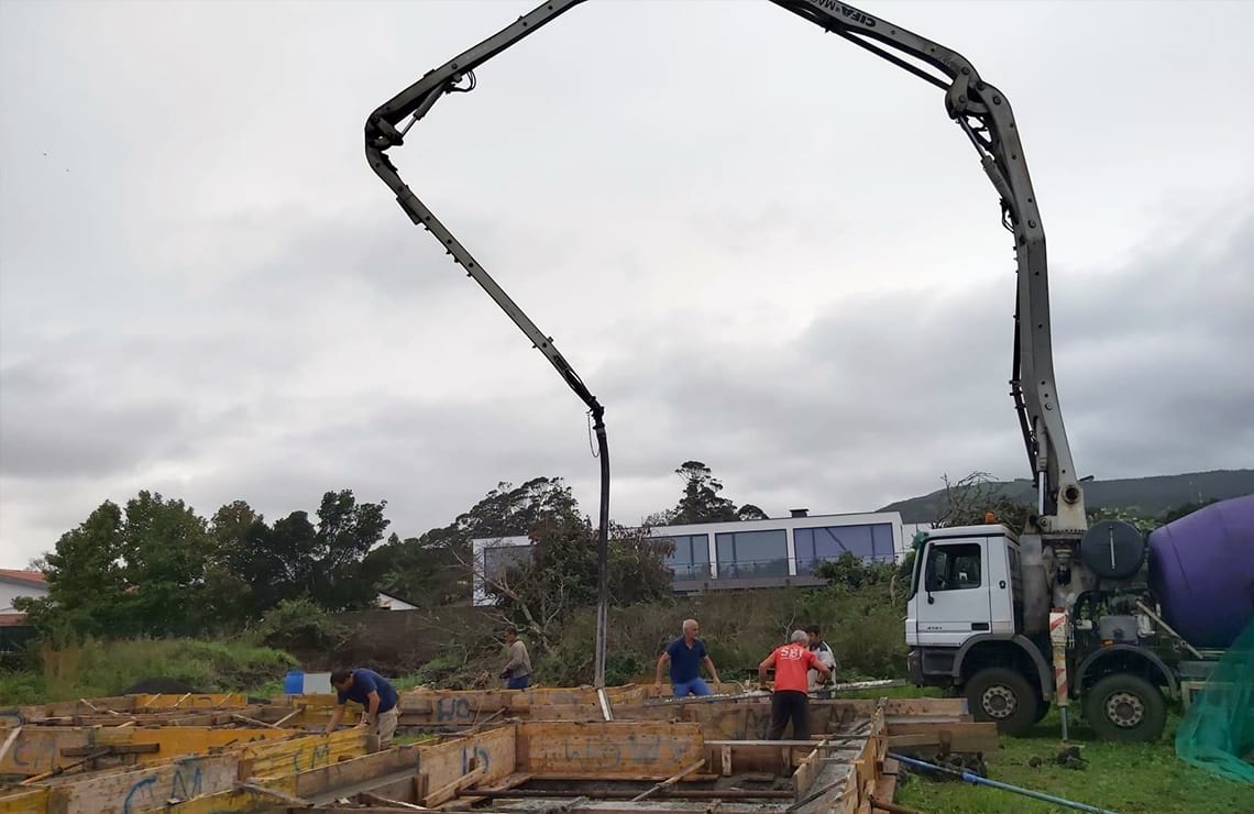 Preparação e betonagem das fundações LSF - Destaque